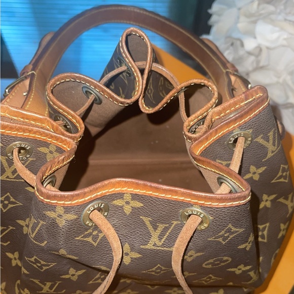 Louis Vuitton Monogram Petit Noe - Picture 6 of 16
